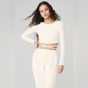 ALO Yoga Ivory Ribbed Manifest Long Sleeve size L